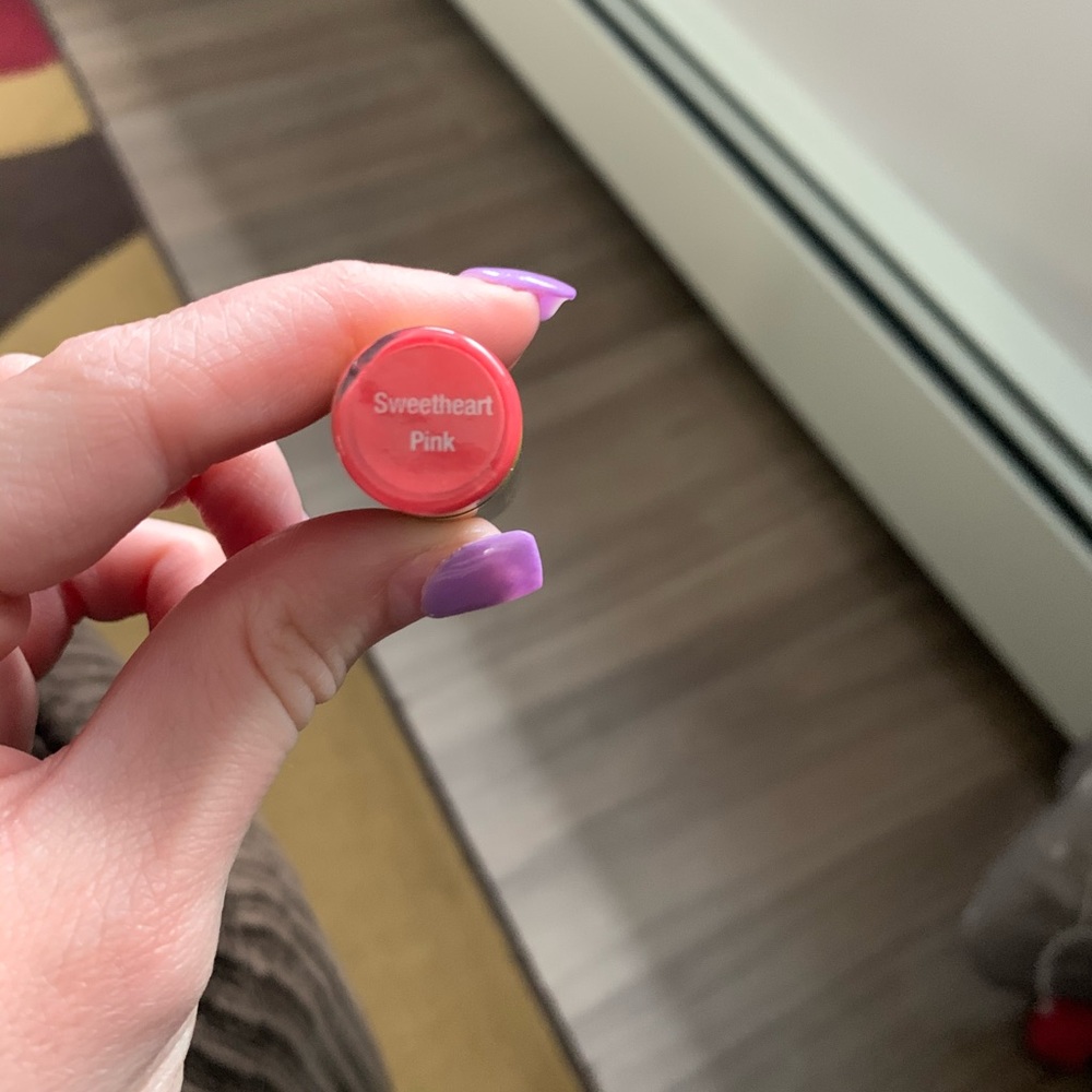 Sweetheart pink lipsense